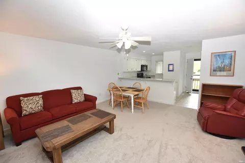 2008 E Waters Edge Dr, Bloomington, IN 47401 photo 5