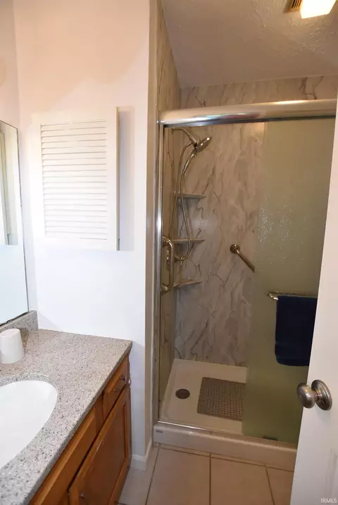 2008 E Waters Edge Dr, Bloomington, IN 47401 photo 12