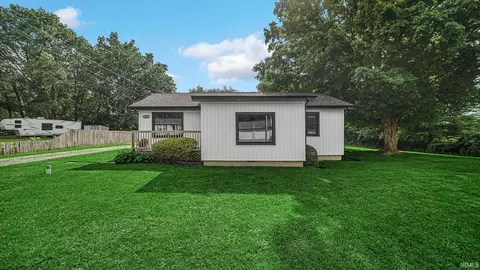 10258 Muckshaw Rd, Plymouth, IN 46563