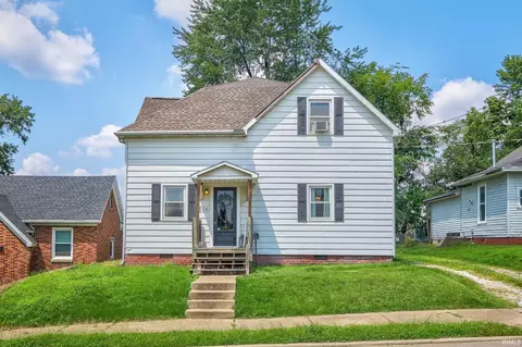 506 E Locust St, Boonville, IN 47601