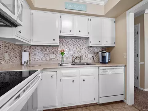 8942 E Hatchery Rd #6, Syracuse, IN 46567 photo 16
