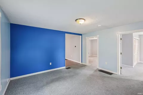 Living - 821 W 9th St, Bloomington, IN 47404 photo 3 of 6