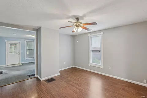Living - 821 W 9th St, Bloomington, IN 47404 photo 6 of 6