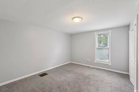 Bedroom - 821 W 9th St, Bloomington, IN 47404 photo 4 of 6