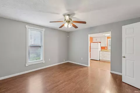 Living - 821 W 9th St, Bloomington, IN 47404 photo 2 of 6