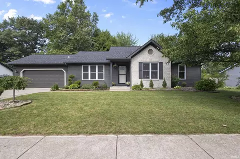 1004 Hidden Meadows Ln, Middlebury, IN 46540