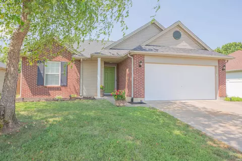 10120 Clippinger Rd, Evansville, IN 47725