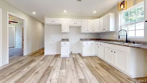 Entry Way - 707 S Durbin St, Bicknell, IN 47512 photo 1 of 3