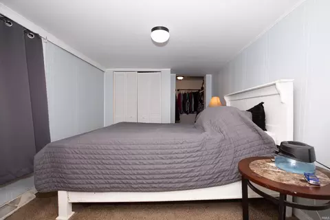 Bedroom - 543 E Tenth St, Mount Vernon, IN 47620 photo 2 of 3