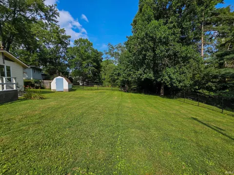 Exterior - 1324 E Allendale Dr, Bloomington, IN 47401 photo 5 of 12