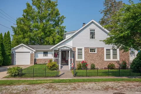 209 N Ogden St, Ossian, IN 46777