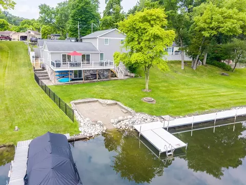 60 Lane 101d Jimmerson Lk, Angola, IN 46703