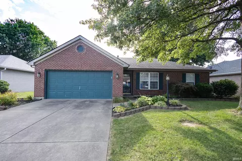 1818 Seasons Ridge Dr, Evansville, IN 47715