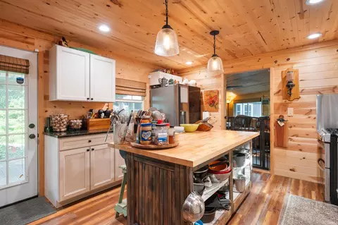Kitchen - 3193 E 800 S, Lynn, IN 47355 photo 1 of 3
