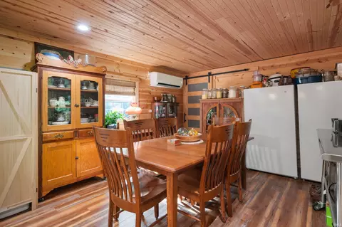 Dining - 3193 E 800 S, Lynn, IN 47355 photo 2 of 2