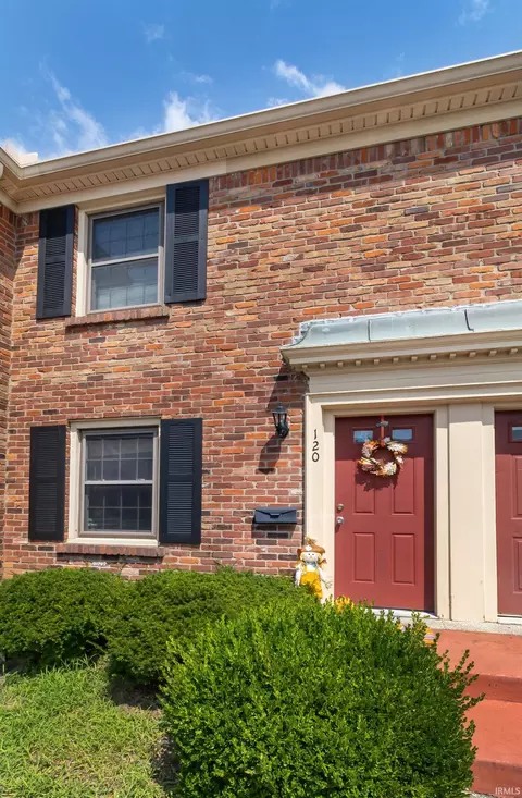 120 Hampton Ct, Evansville, IN 47715