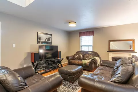 Living - 1709 E Durham Dr, Bloomington, IN 47401 photo 2 of 2