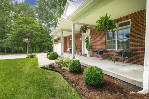 3900 E Breckenmore Dr, Bloomington, IN 47401 photo 4