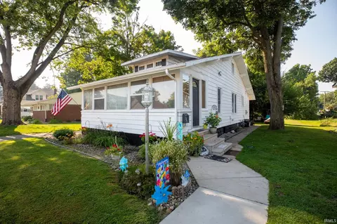 110 E Harrison St, Plymouth, IN 46563