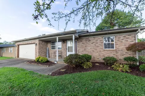 2731 Gardenia Dr, Evansville, IN 47715