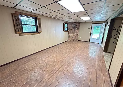 Living - 102 Jack Ct, Odon, IN 47562 photo 4 of 4