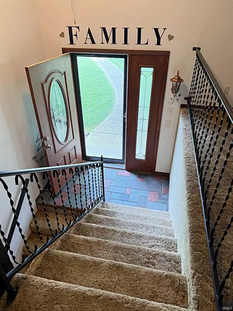 Entry Way - 102 Jack Ct, Odon, IN 47562 photo 1 of 4