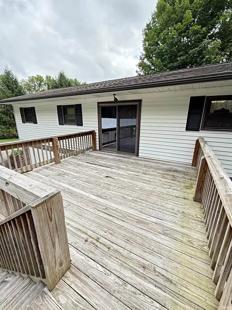 Exterior - 102 Jack Ct, Odon, IN 47562 photo 2 of 7