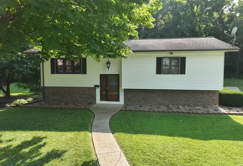 102 Jack Ct, Odon, IN 47562