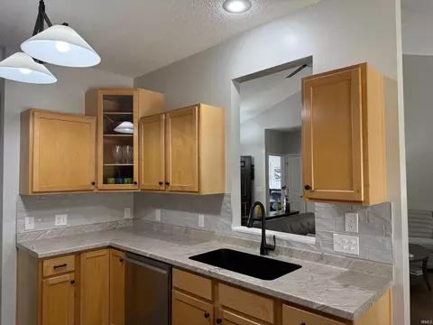 3628 E Tamarron Dr, Bloomington, IN 47408 photo 32