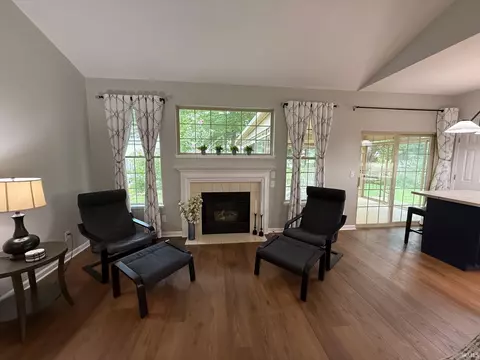 3628 E Tamarron Dr, Bloomington, IN 47408 photo 9