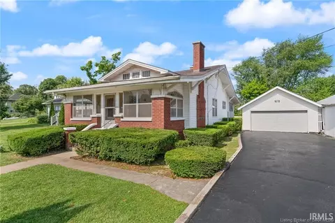 245 S Gospel St, Paoli, IN 47454