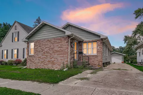 203 Klinger Ave, Plymouth, IN 46563