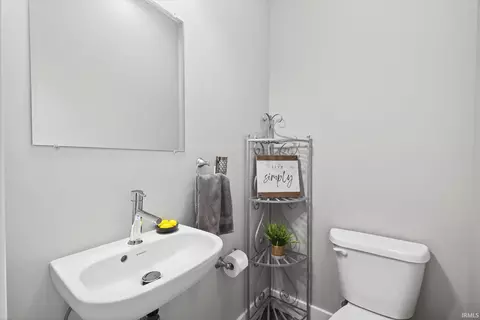 3949 S Cramer Cir, Bloomington, IN 47401 photo 14