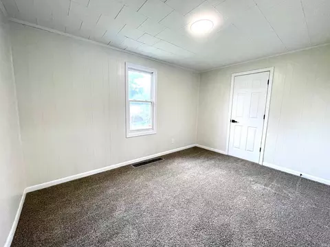 504 S Maple St, Bicknell, IN 47512 photo 7