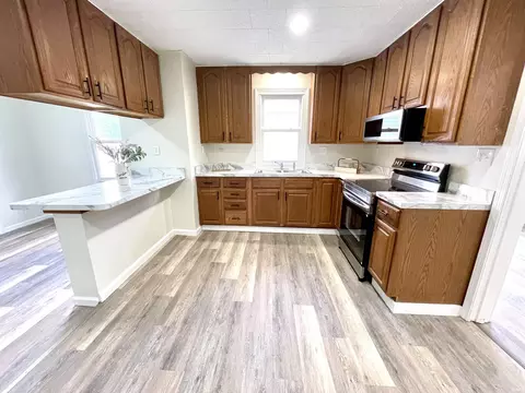 504 S Maple St, Bicknell, IN 47512 photo 2