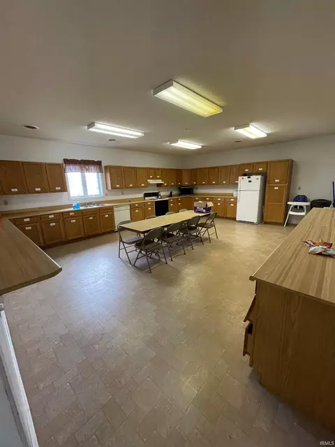 319 W Frank St, Mitchell, IN 47446 photo 9