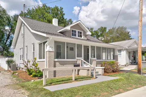 2704 E Walnut Ln, Evansville, IN 47714
