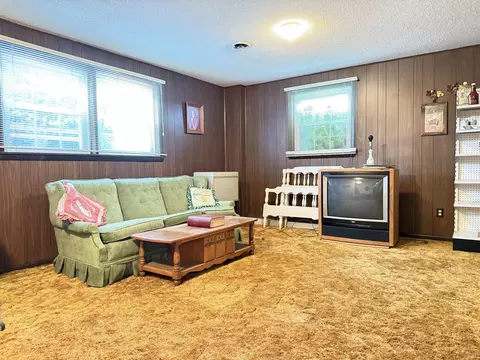 504 W 10th St, Oolitic, IN 47451 photo 18