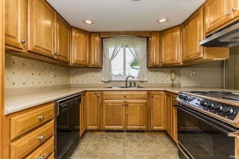 2900 E Kendall Ln, Muncie, IN 47303 photo 12