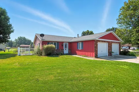 9516 Elk Grove Ct, New Haven, IN 46774