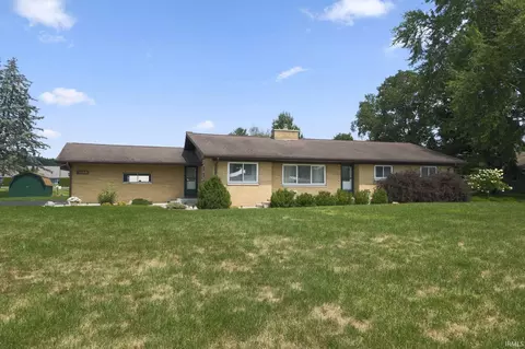 1660 W Lake St, Warsaw, IN 46580