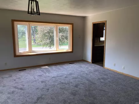 Living - 2414 S County Line Rd, Yoder, IN 46798 photo 4 of 4