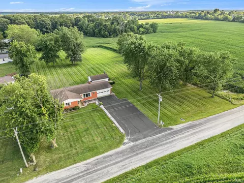 View/Area - 329 E 100 N Rd, Wabash, IN 46992 photo 2 of 2