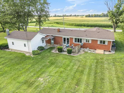 Exterior - 329 E 100 N Rd, Wabash, IN 46992 photo 3 of 3