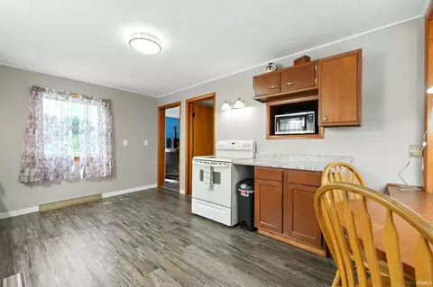507 W State St, Ashley, IN 46705 photo 12
