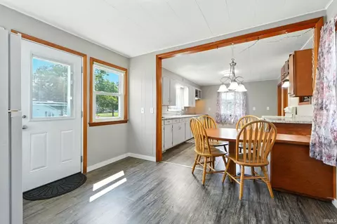 507 W State St, Ashley, IN 46705 photo 14