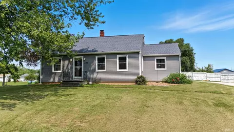 507 W State St, Ashley, IN 46705 photo 3