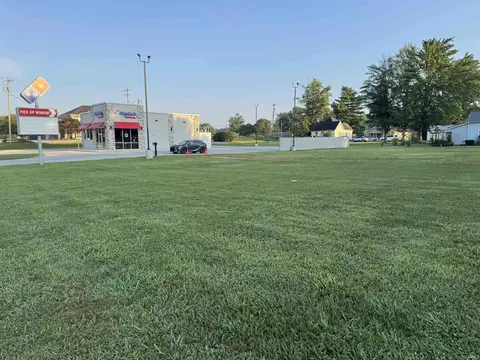 902 W Broadway St, Princeton, IN 47670