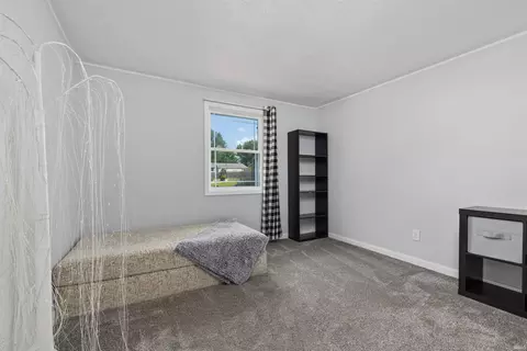 314 Hillside Dr, Lagrange, IN 46761 photo 11