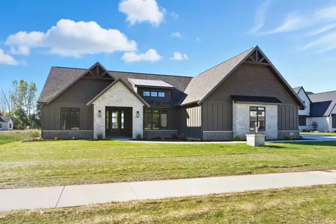 1353 Cascata Trl, Huntertown, IN 46748